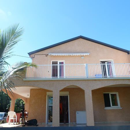 Riviere Saint-Louis Chez Chouchou Bed & Breakfast エクステリア 写真